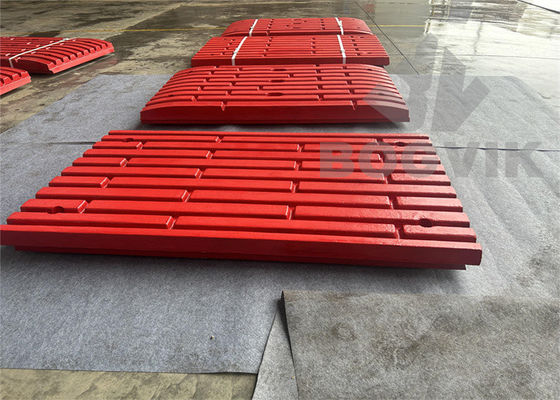 C130 Placa de mandíbula fixa Placa de mandíbula móvel MM1086204 MM1031742 para trituradores em campos de agregados de pedreira