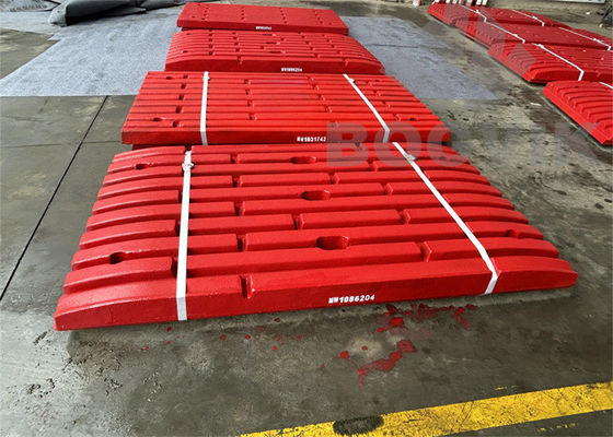 C130 Placa de mandíbula fixa Placa de mandíbula móvel MM1086204 MM1031742 para trituradores em campos de agregados de pedreira