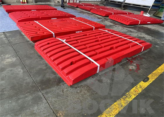 C130 Placa de mandíbula fixa Placa de mandíbula móvel MM1086204 MM1031742 para trituradores em campos de agregados de pedreira