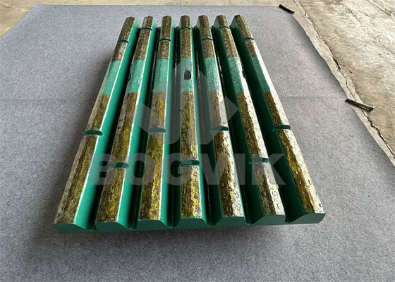 Manganês com Carbide de Titânio Insert Crusher Liners