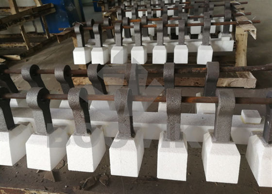 Diferentes tipos de materiais e soluções anti-desgaste versáteis para martelos para utilização em diferentes aplicações